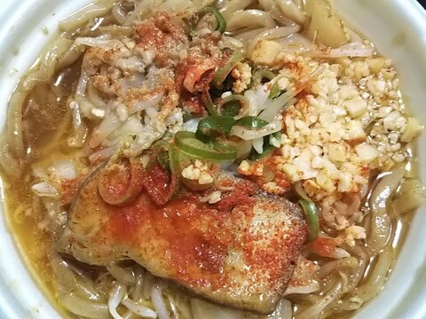 アレンジ 中華そばとみ田監修豚ラーメン脂ニンニク